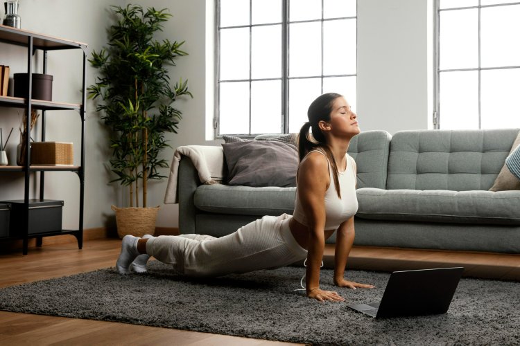 El yoga: una forma efectiva de mantenerse activo en casa!