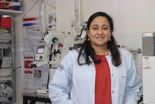 Investigadora paraguaya desarrolla tratamientos innovadores con plantas medicinales para combatir infecciones