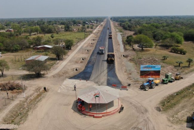 Corredor Bioceánico: Más que una Carretera, un Desafío Estratégico para Paraguay