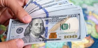 Proyecciones 2025 de Dende: PIB estable y dólar con tendencia alcista